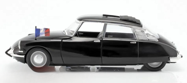 Solido Citroen DS 21 "Presidentielle de Gaulle" 1963 DieCast Model (7608)